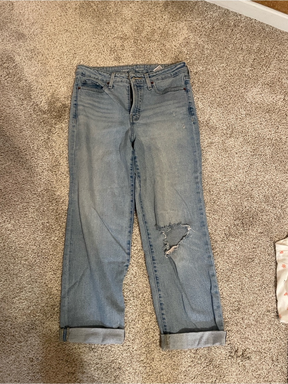 Old Navy Light Blue Distressed Women’s Jeans